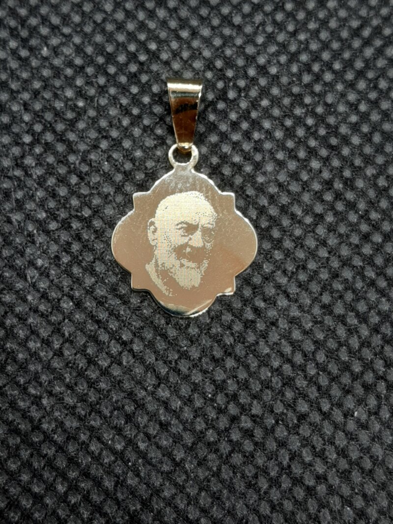 ciondolo-in-oro