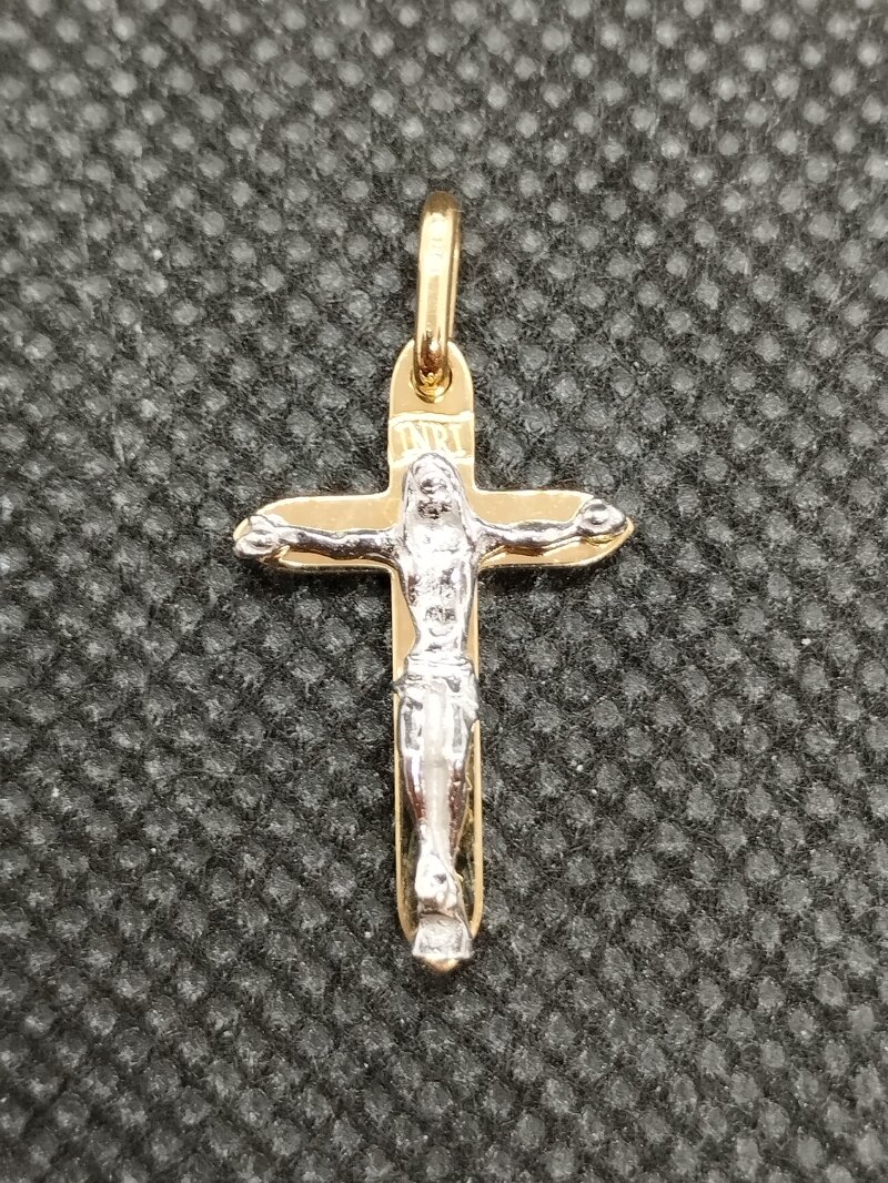 ciondolo-in-oro
