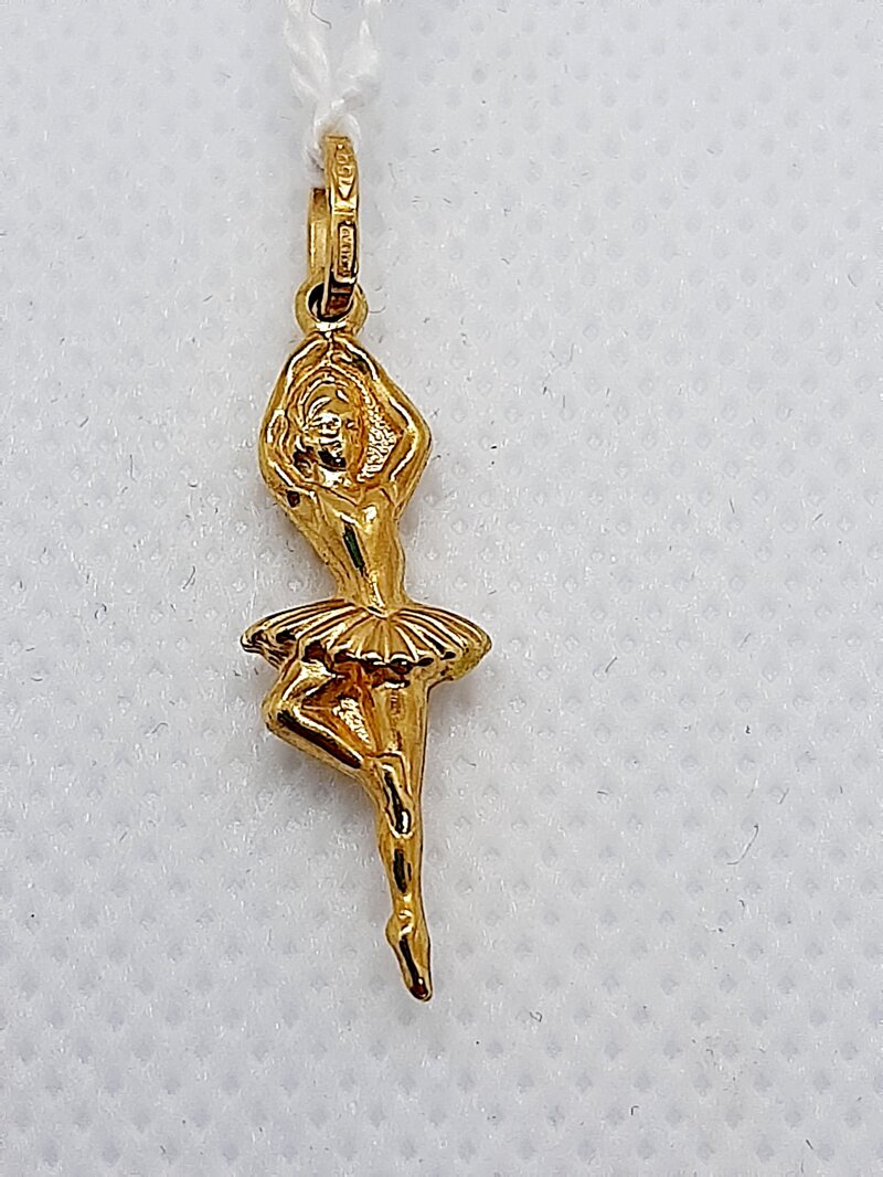 ciondolo-in-oro-236