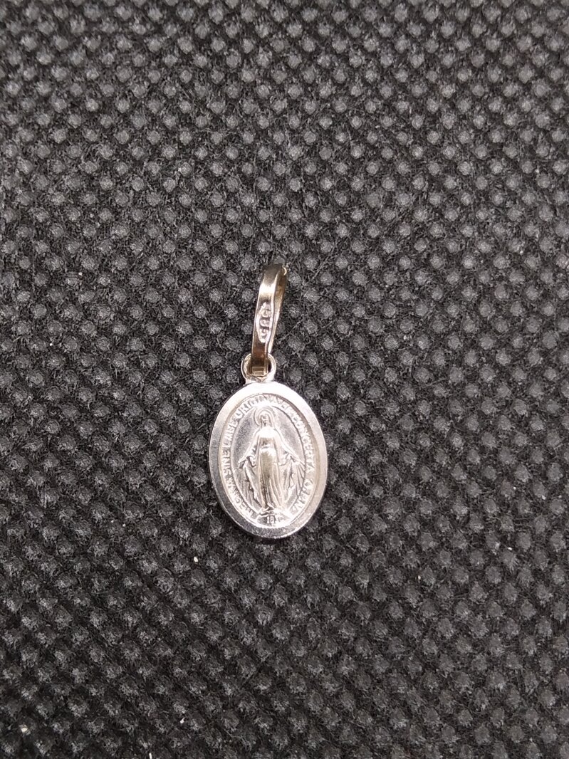 ciondolo-in-oro-1754