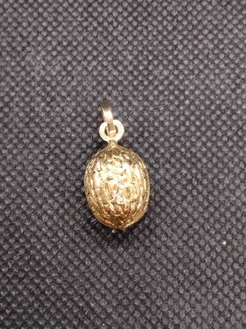 ciondolo-in-oro-1834 ciondolo-in-oro-1834