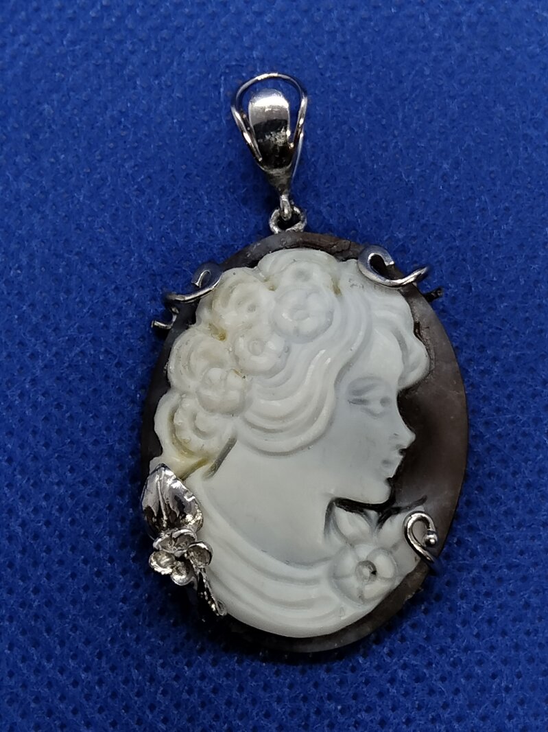 ciondolo-in-argento-a553 ciondolo-in-argento-a553