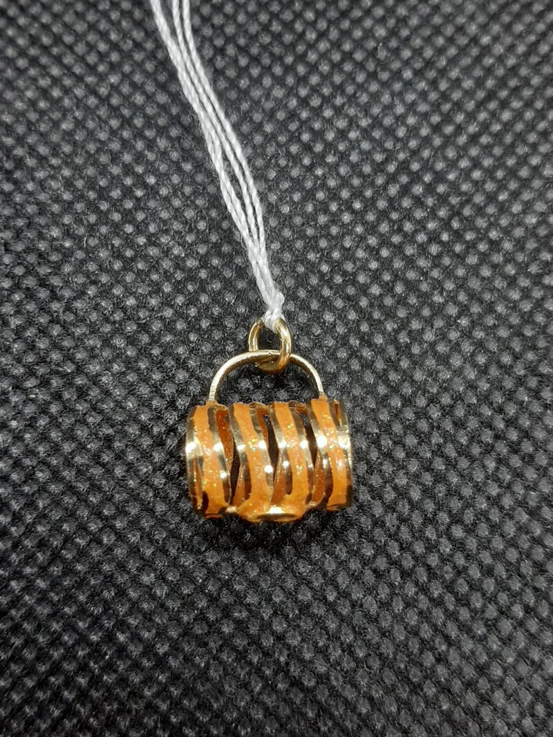 ciondolo-in-oro-1701 ciondolo-in-oro-1701