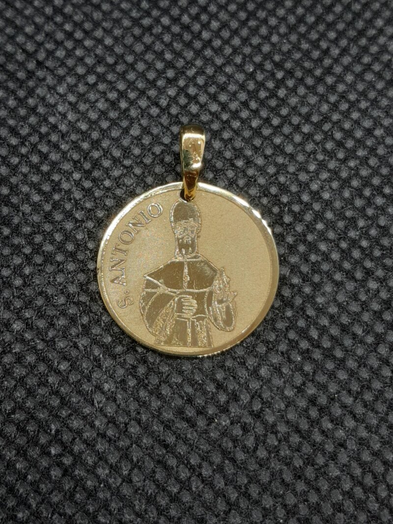 ciondolo-in-oro