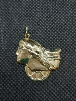 ciondolo-in-oro