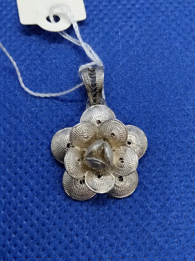 ciondolo-in-argento-a597 ciondolo-in-argento-a597