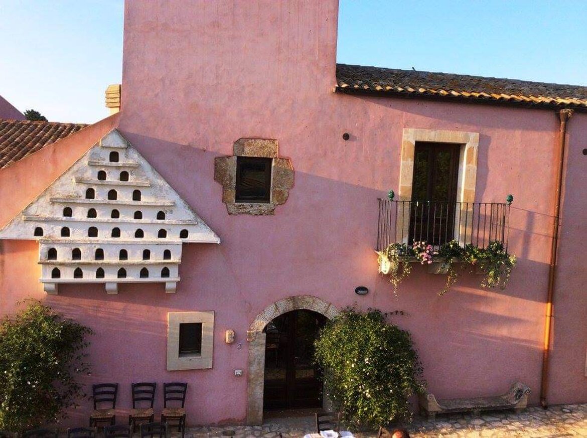 ead9b272-17df-49ea-8999-9cf2bacab5f8 ead9b272-17df-49ea-8999-9cf2bacab5f8