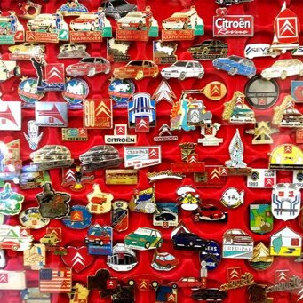 pins Citroën a Retromobile (F) pins Citroën a Retromobile (F)