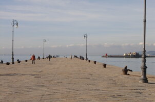 241180b7a4736e9fc277a41f5298153339f6dd1e 241180b7a4736e9fc277a41f5298153339f6dd1e