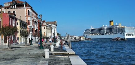 caption.jpeg caption.jpeg