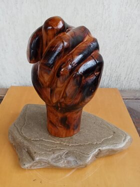 b888beea-22c1-4991-bc68-0d2e561d1d2d