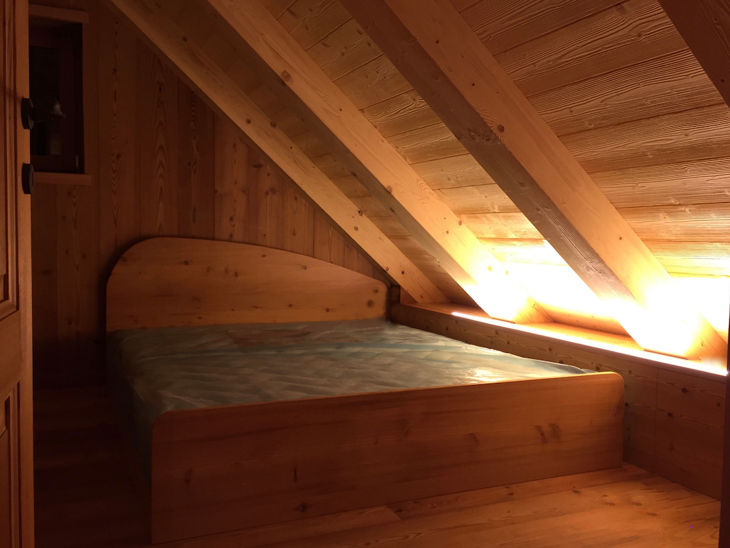 The Mountain House — image 11