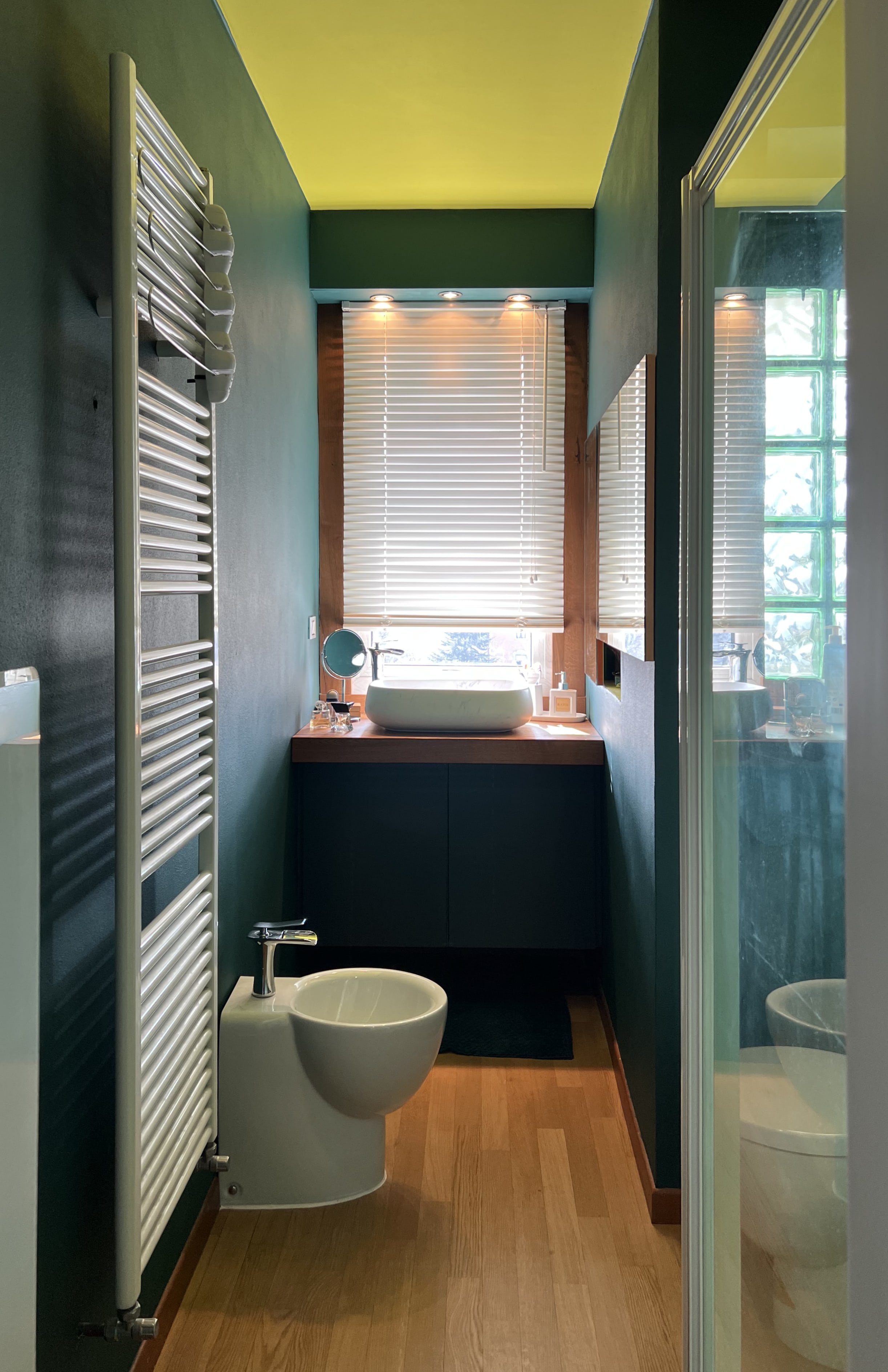 Completed bathroom in the small apartment