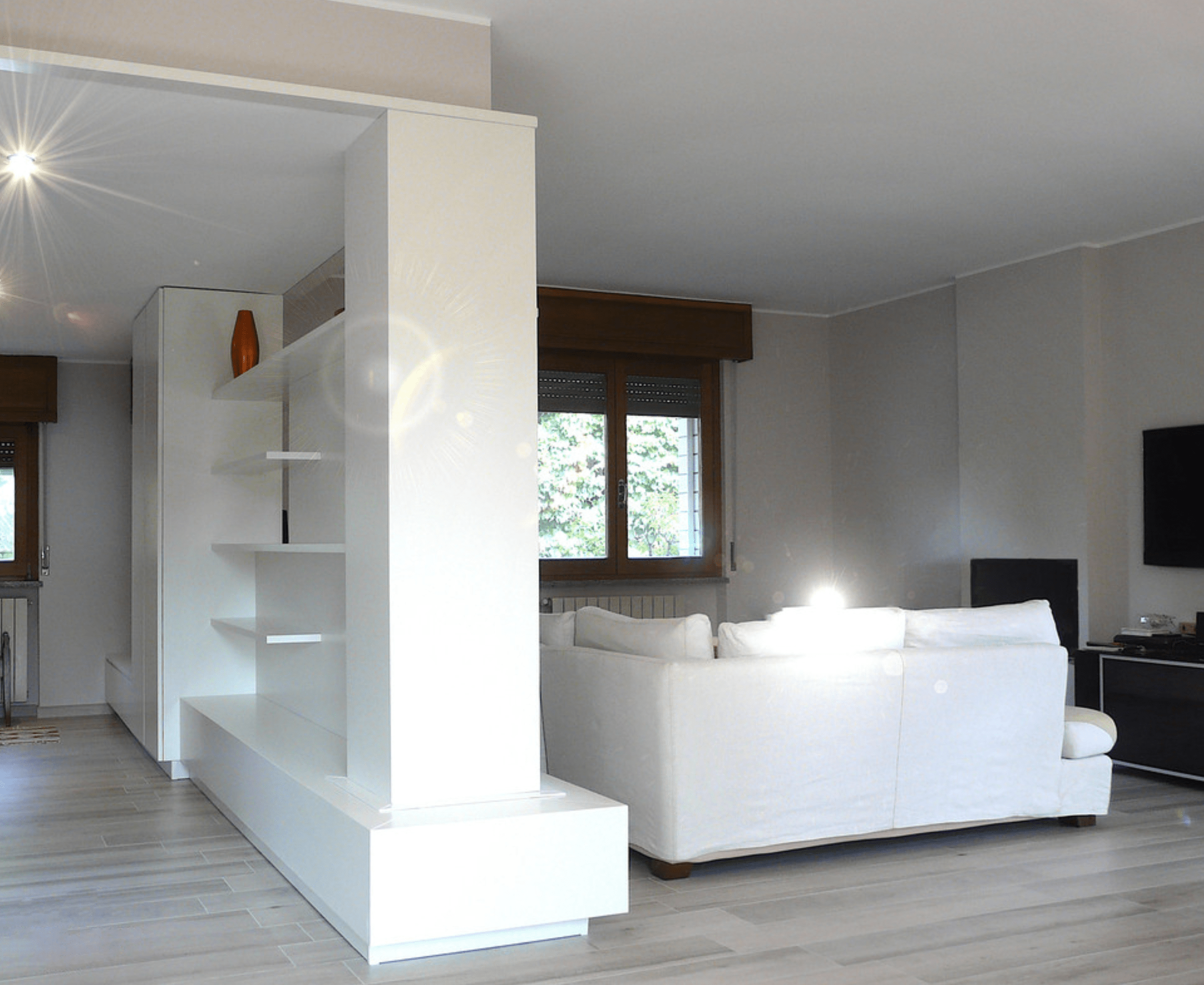 Total White — image 02