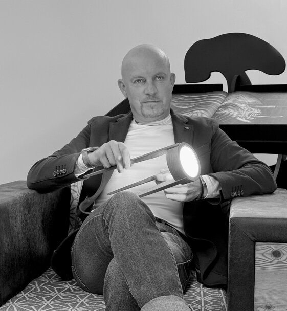 8df9ced5-4fa4-4f6b-b920-e33c593eaad4