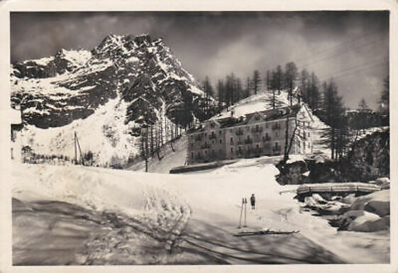 c3e05fb6-0c24-439c-94da-caa81c5d5636