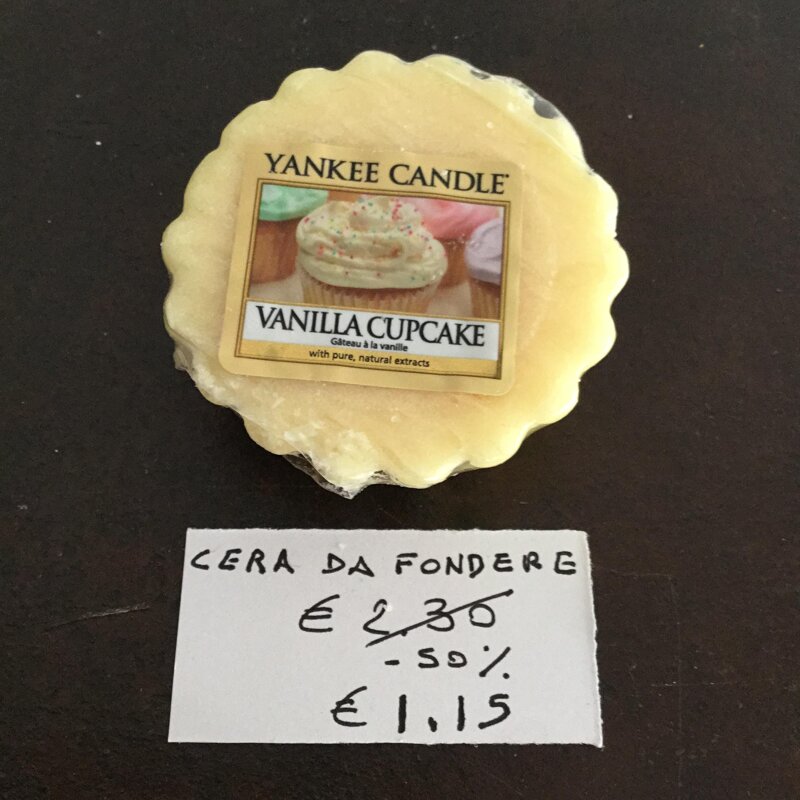 yankee-candle-vanilla-cupcake