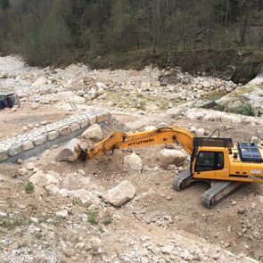 Ripristino funzionalità torrente Rotolon Asportazione materiale dall'alveo
