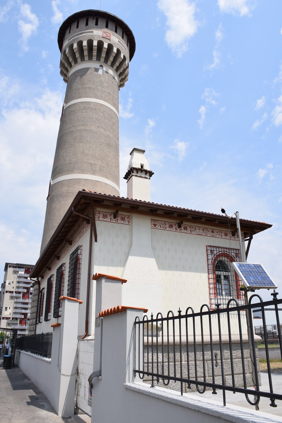 Milano Uni Bicocca, Torre Sarca