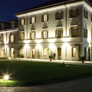Art Hotel Varese Restauro conservativo - Adeguamento tecnologico e funzionale Art Hotel Varese Restauro conservativo - Adeguamento tecnologico e funzionale
