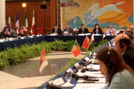 18903c6d36d5629c39cff8f75b15a6d15f0ba04b 18903c6d36d5629c39cff8f75b15a6d15f0ba04b