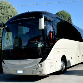 Autobus GT IRIBUS MAGELYS PRO Pullman da noleggio con conducente 55 pax