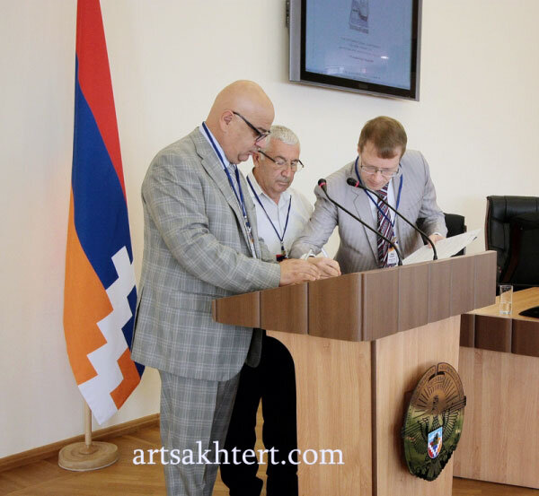 465828409cbcc92590a95e45d3d767b3e85bf4d9