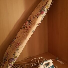 Ferro da stiro con tavola