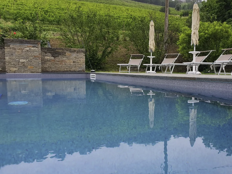 9b7b49e06a40a546a51336f4104432232813abc8