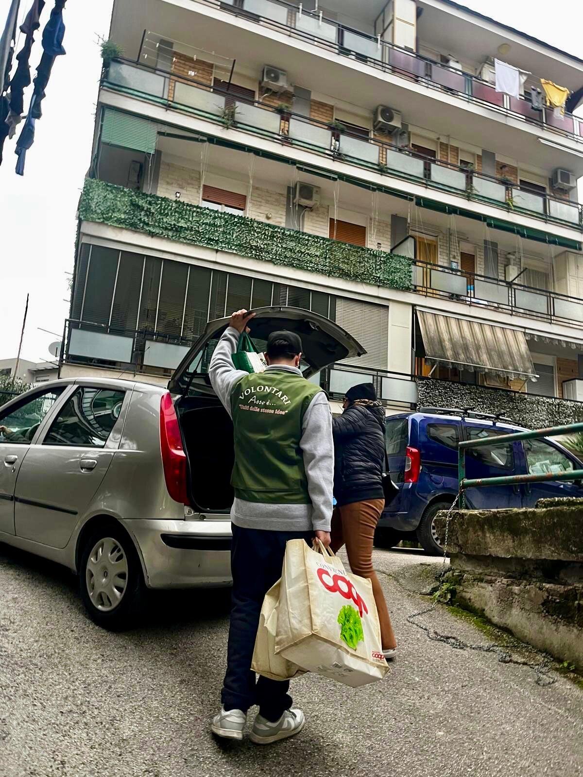 Cibo che unisce, solidarietà che aiuta