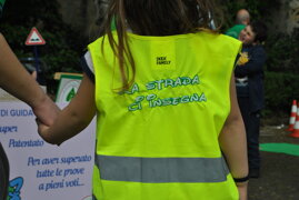 1f787a6c-7afa-4d3d-881b-421af632fa38