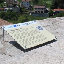 Allestimento Torre con QR di approfondimento