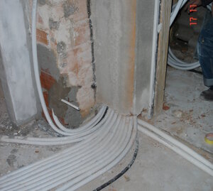 distribuzione dell'impianto di riscaldamento dal collettore di distribuzione