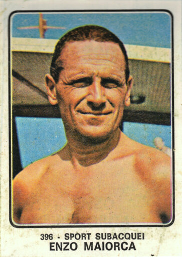 figurina campioni dello sport panini 1973:74 sport subacquei n°396 enzo maiorca.jpeg figurina campioni dello sport panini 1973:74 sport subacquei n°396 enzo maiorca.jpeg