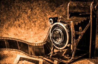 photo-camera-2199581280