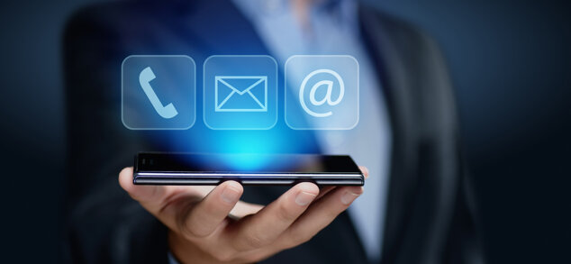 Contattaci telefonicamente o via Mail