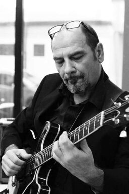 Corso di chitarra a Milano Corso di chitarra a Milano