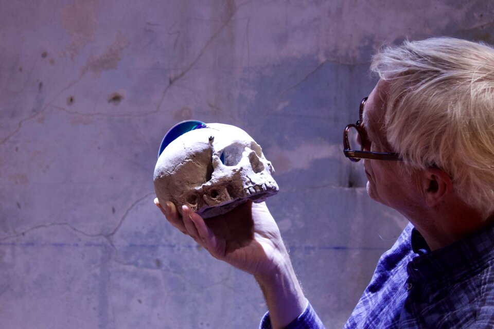 b729e490-c95a-4558-9d1c-9e063a42d339 b729e490-c95a-4558-9d1c-9e063a42d339