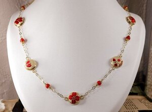 Collana Maia in broccato sardo furighedda