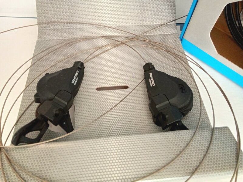 coppia-comandi-cambioderagliatore-shimano-deore-23x10v-sl-m610i-euro-70list88