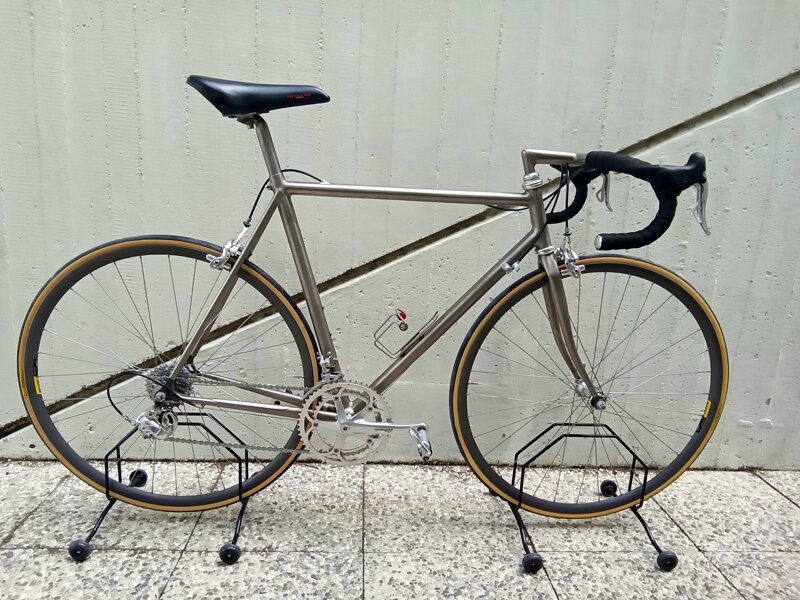 bici-corsa-passoni-originale-in-titanio-misure-telaio-cm-55x55-euro-800000