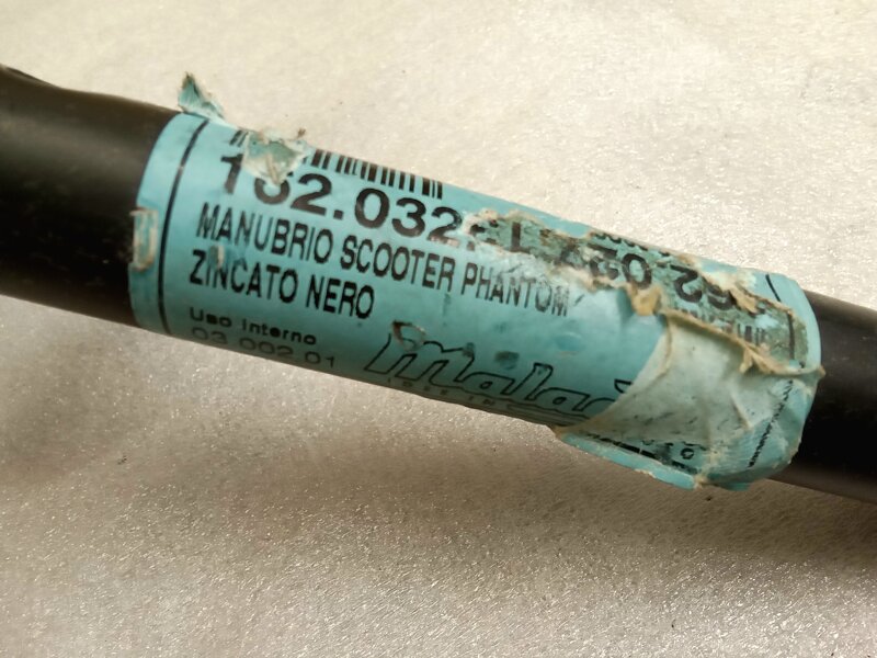 ricambi-malaguti-cod-16203213-manubrio-scooter-phantom-f12-nuovo-euro-5900