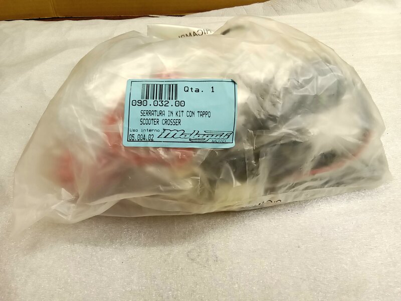 ricambi-malaguti-cod-09003200-serratura-in-kit-ctappo-scooter-crosser-euro-8900