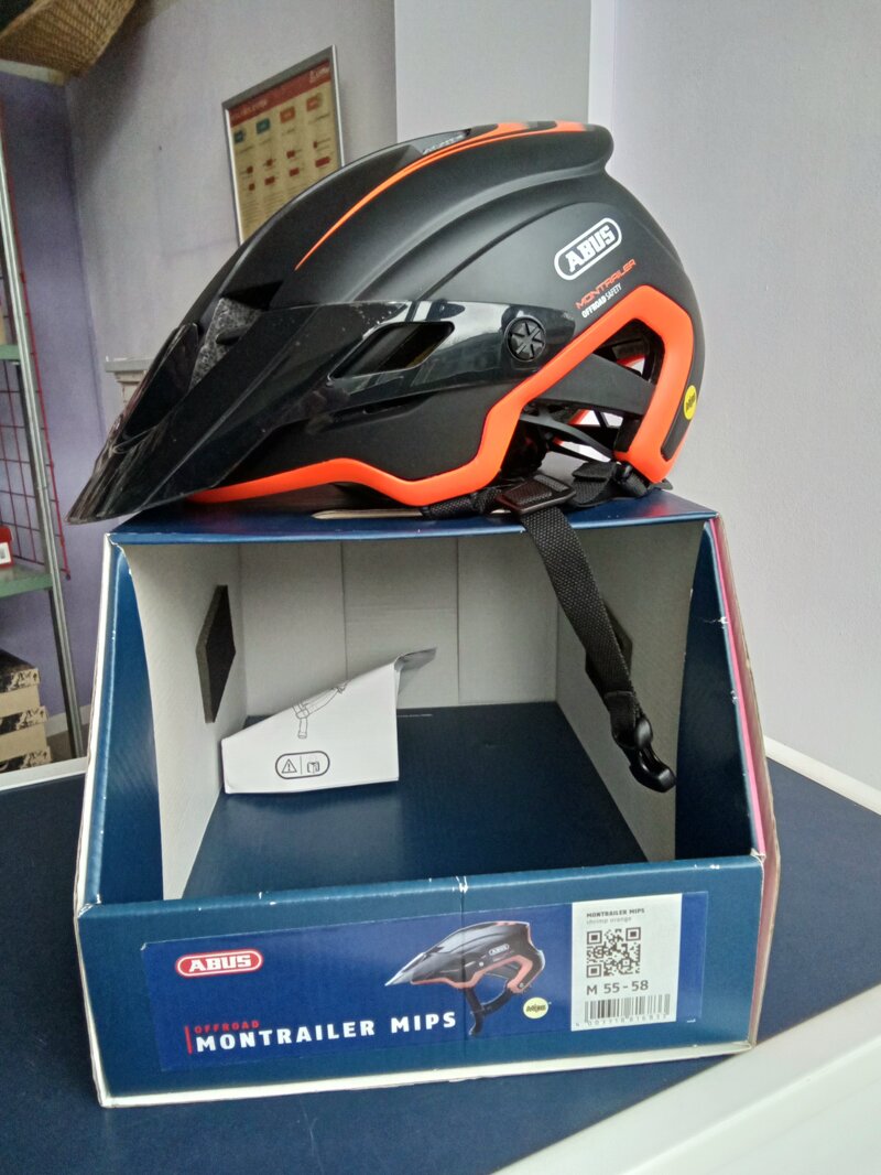 nuovo-occasione-casco-abus-montrailer-mips-mis-m-5558-euro-4000