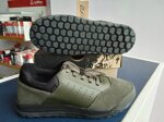 specialized-scarpa-2fo-roost-flat-oak-green-black-cod-616213242-n42-promozione-euro-7000