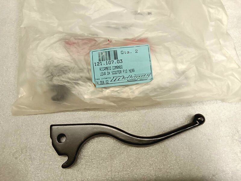 ricambi-malaguti-cod-12110703-12113203-leva-dx-scooter-f10-f12-nera-euro-1600-cadauna