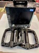 pedali-supacaz-specialized