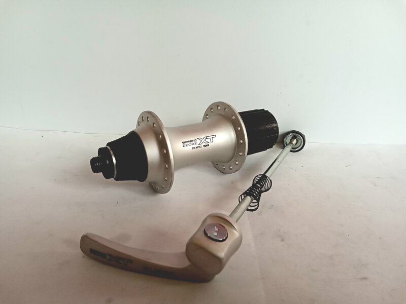 shimano-mozzo-posteriore-deore-xt-32-fori-fh-m752-rif542-euro-6400