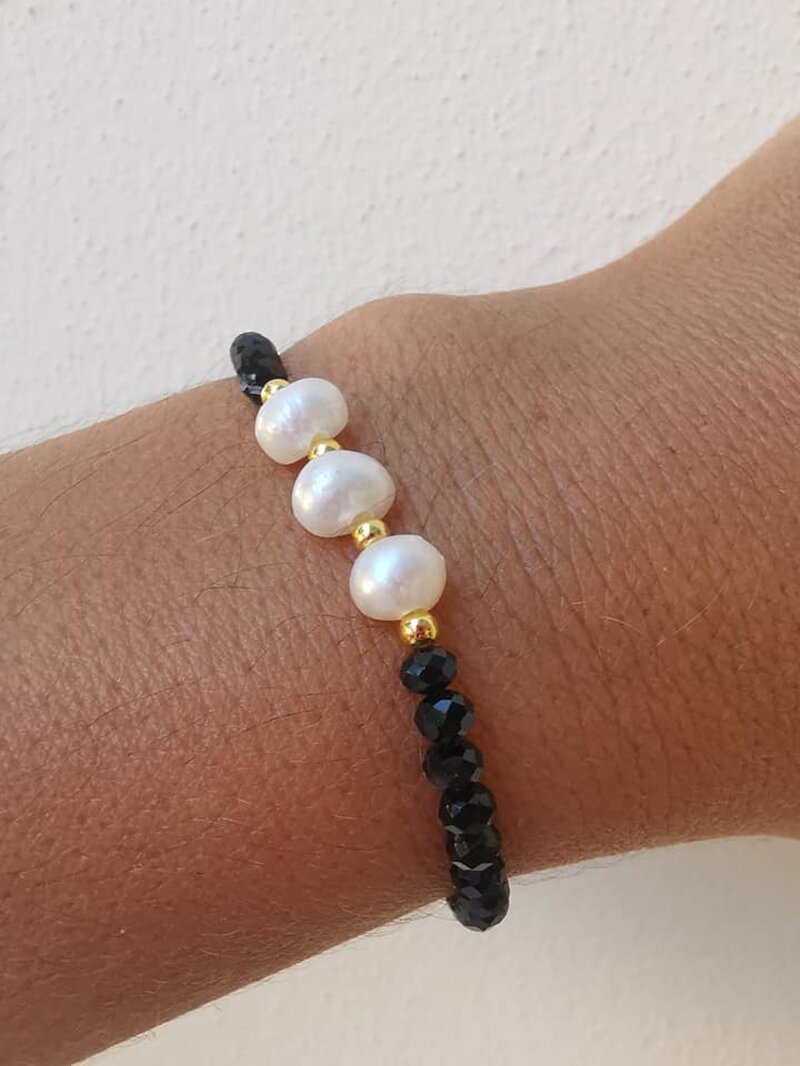 braccialetto-cristalli-con-perle-anima-elastica