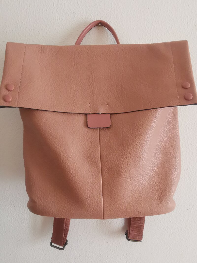 zaino-ecopelle-rosa